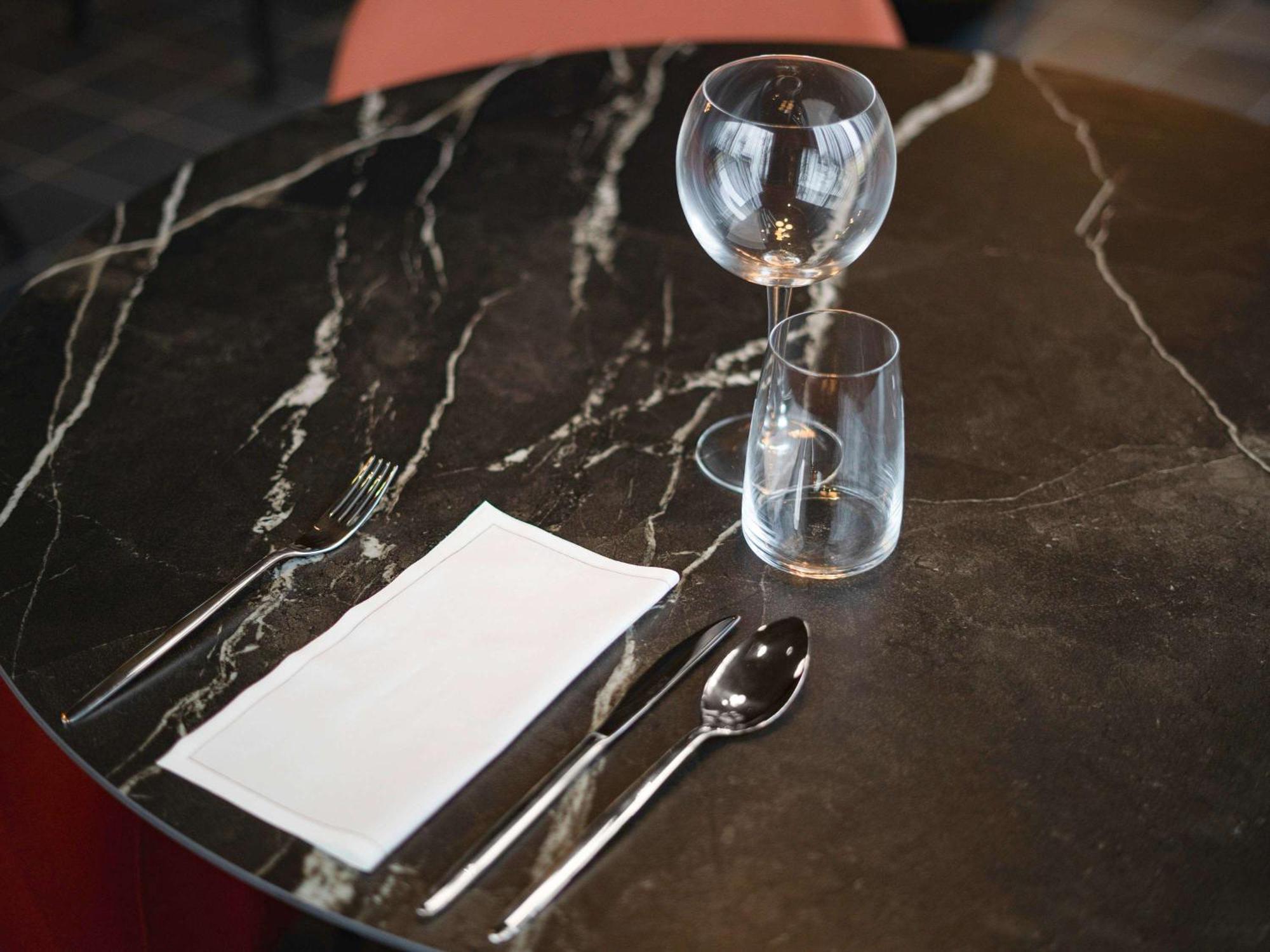 Tribe Milano Malpensa Hotell Vizzola Ticino Eksteriør bilde